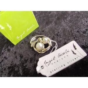Hagit Gorali NEW W/ Tag Sterling Silver & Pearl Pendant